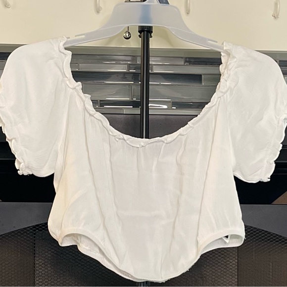 SHEIN Plus Size Off Shoulder Frill Trim Top & White & Floral Layered Skirt Set - Picture 2 of 4